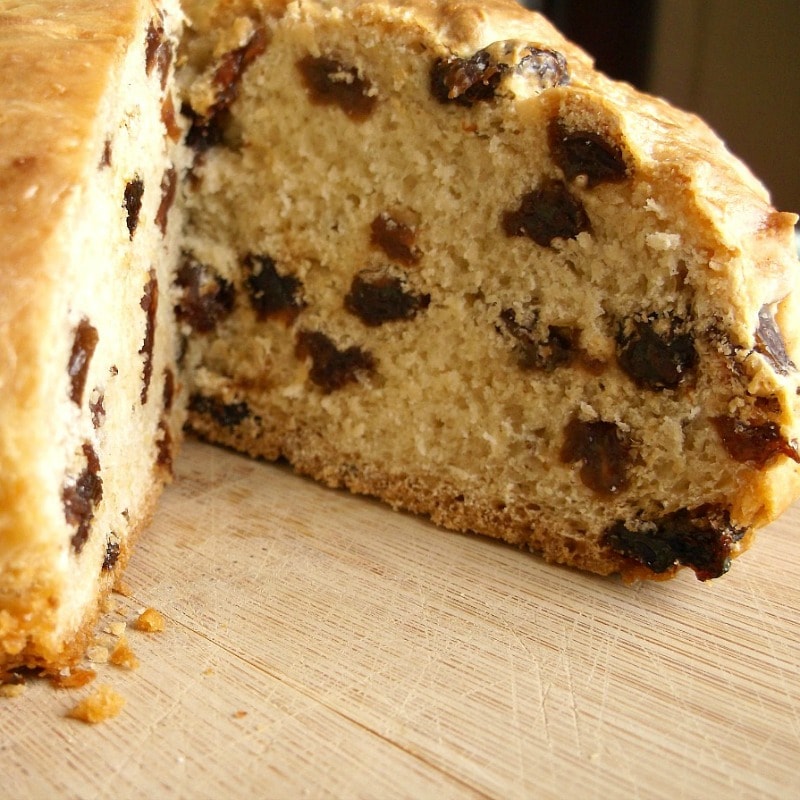 Image of Aunt Lizzy's Irish Soda Bread loaf sliced in half.