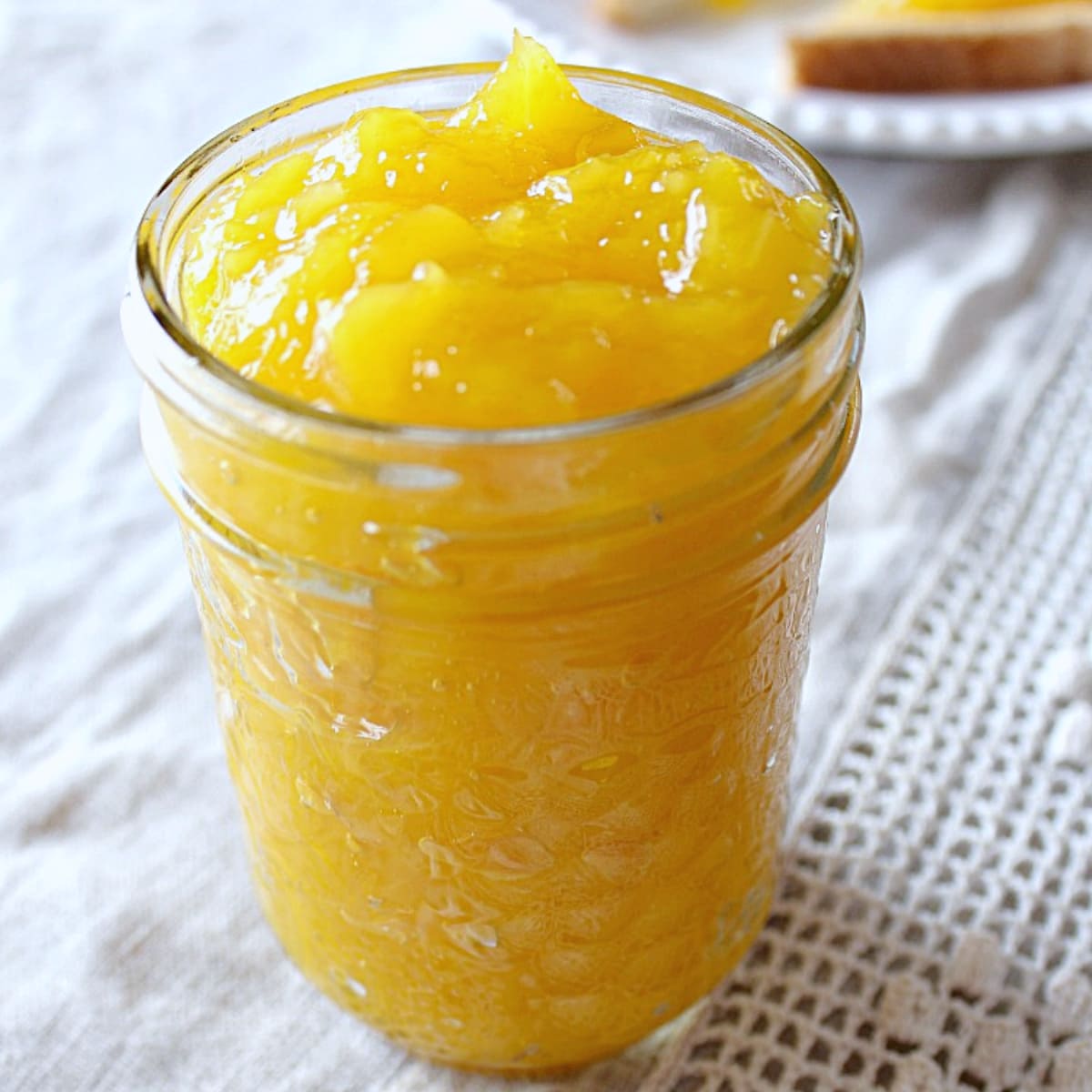 mason jar of mango jam