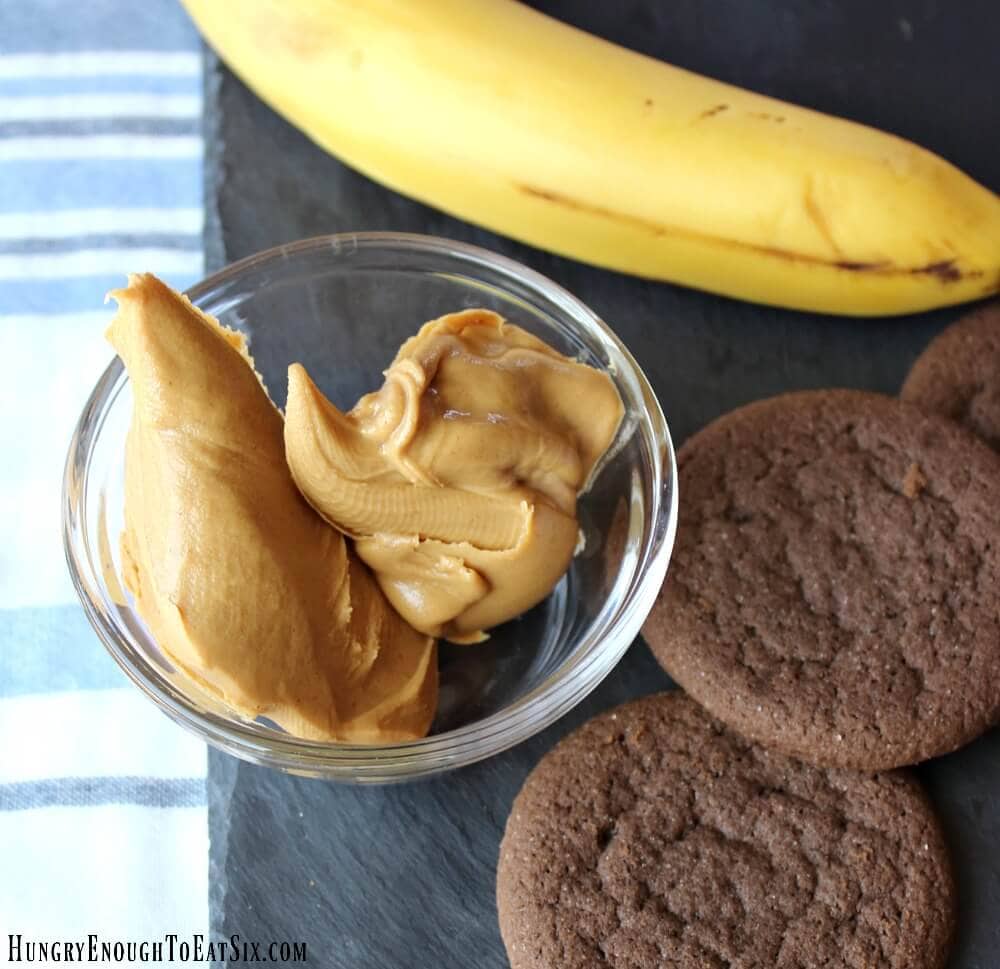 This easy, no-bake dessert is rich with creamy peanut butter and banana fillings, all held together by chocolate cookies. 