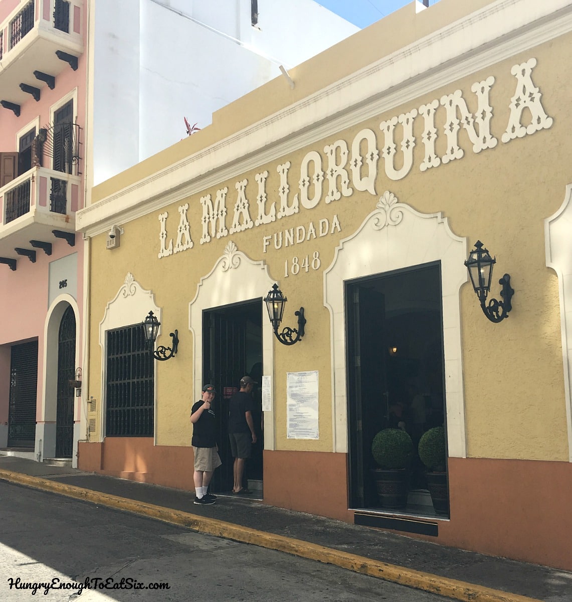 Entrance of La Mallorquina restaurant