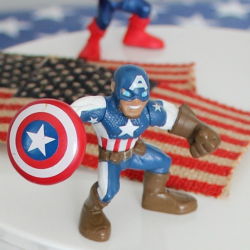Assemble the treats! Sweet desserts inspired by characters from the Avengers movies!