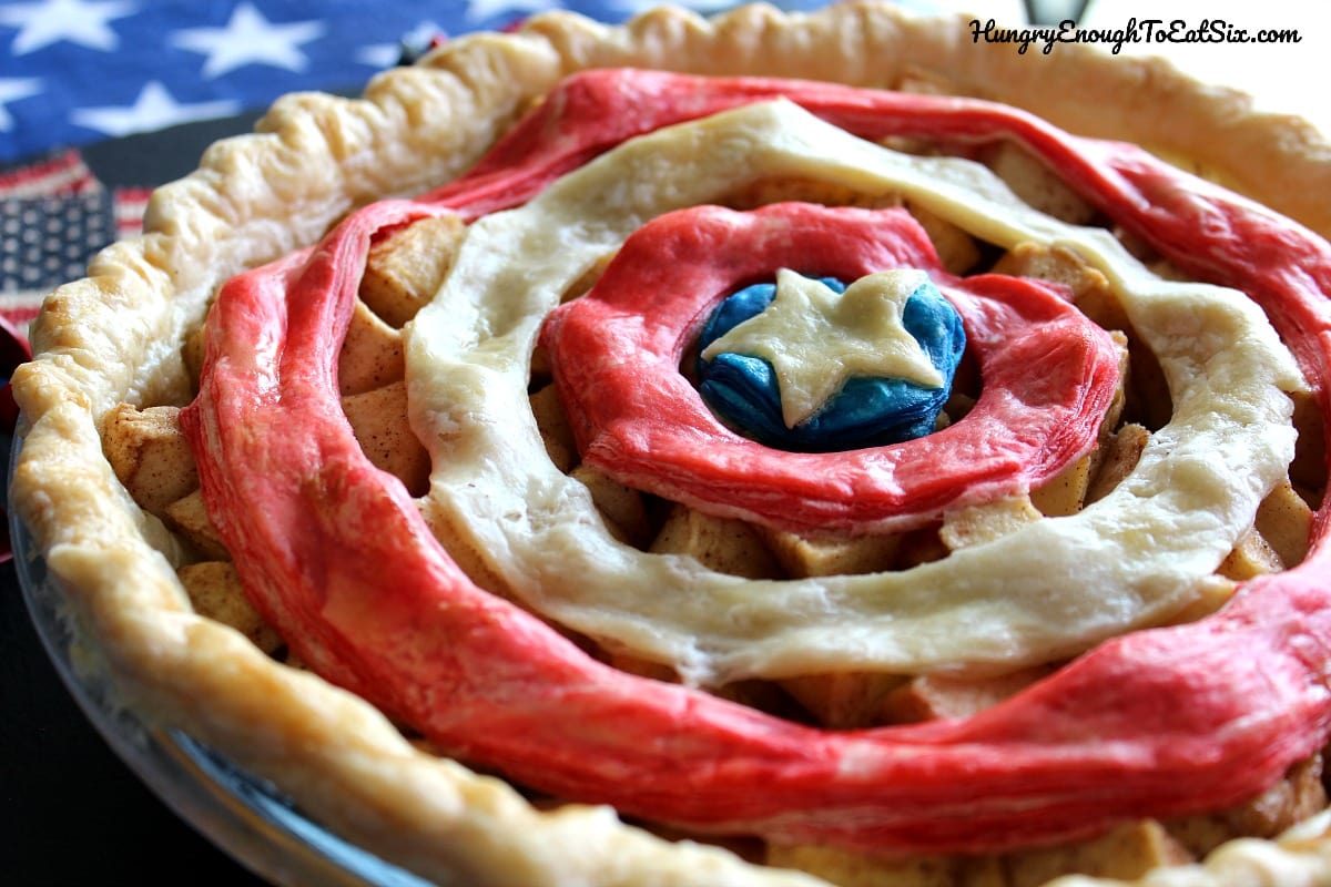 Red and white rings on an apple pie