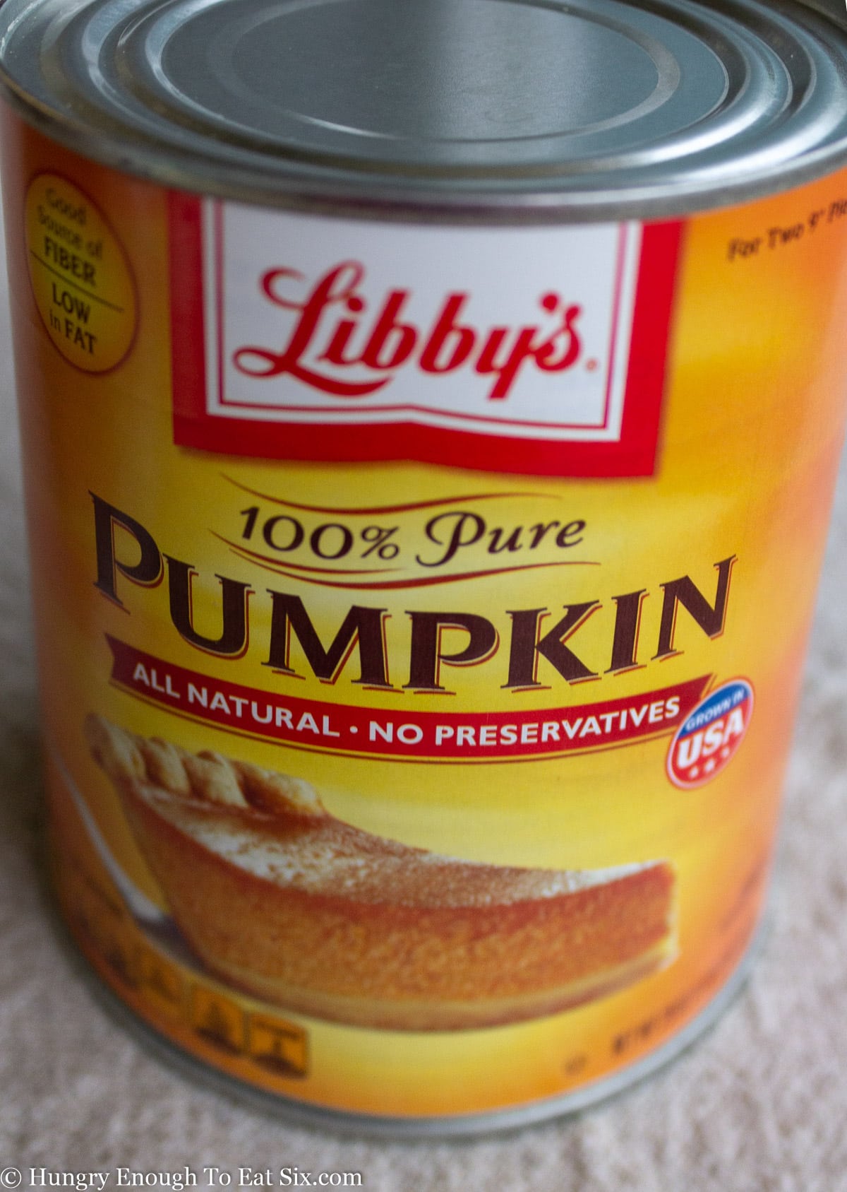 Can of Libby's pure pumpkin puree