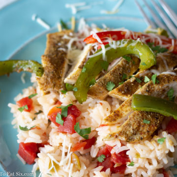 Jasmine rice cooked with diced tomatoes, bell pepper strips and chicken breast.