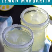 Small jars with lemon cocktails.