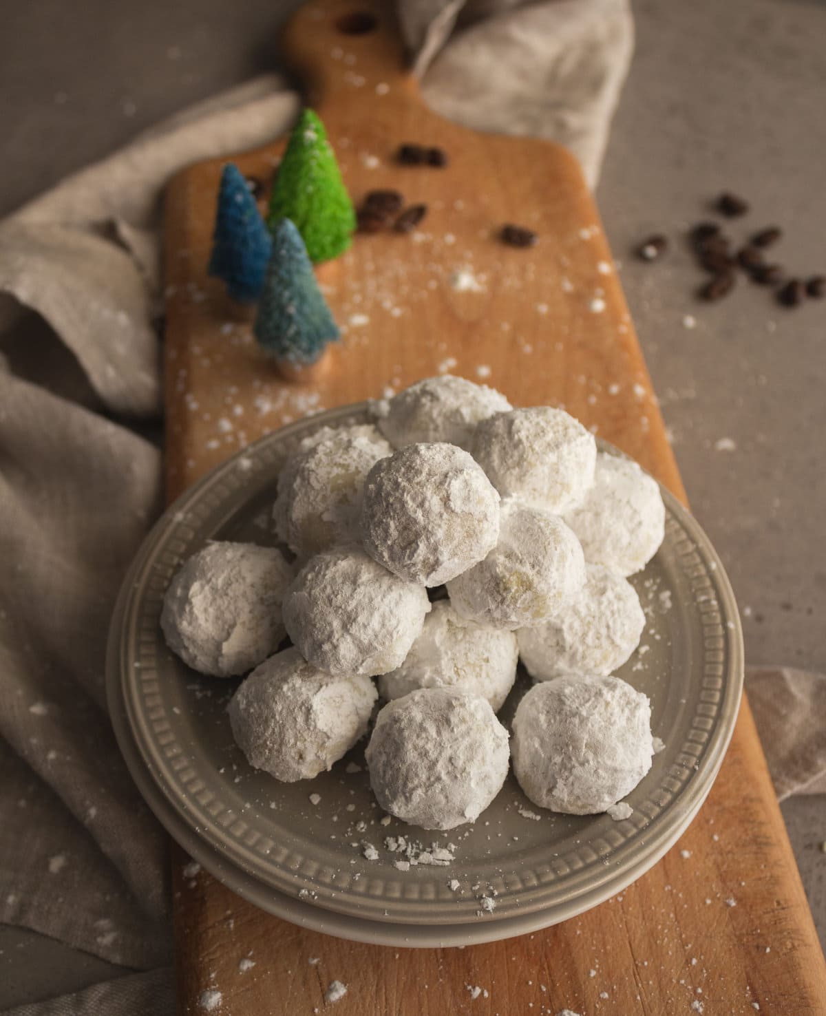 Plate of powdered sugar cookie balls